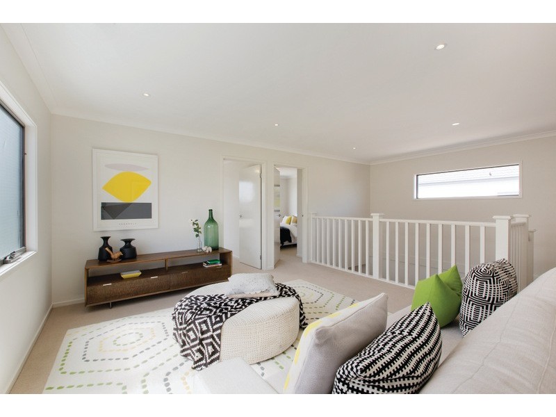 27 Cassandra Court, Berwick VIC 3806