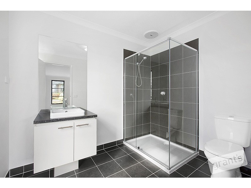 42 Cradle Avenue, Clyde VIC 3978