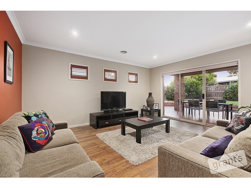 13 Wearingford Avenue, Narre Warren South VIC 3805