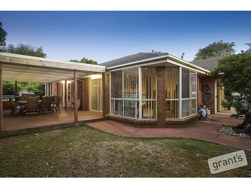 13 Kershaw Drive, Narre Warren South VIC 3805