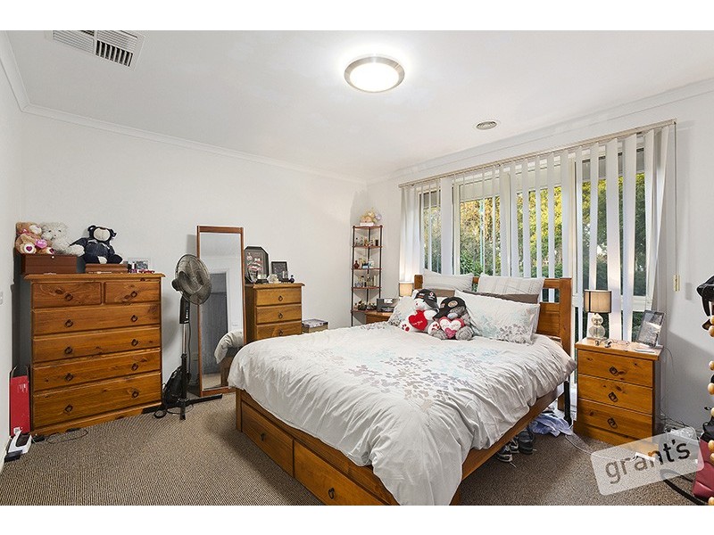 13 Kershaw Drive, Narre Warren South VIC 3805