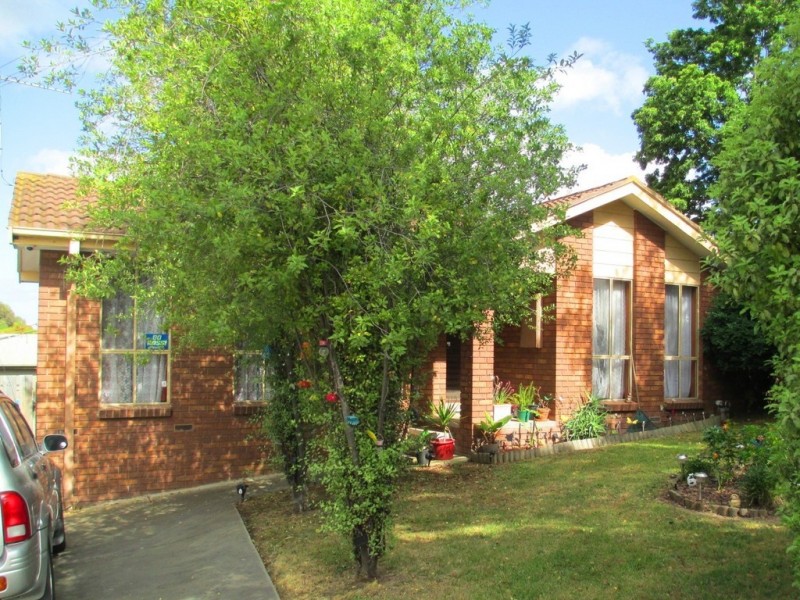 7 Beaumont Court, Pakenham VIC 3810