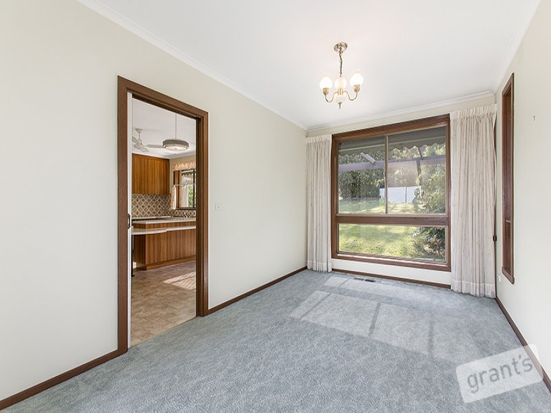 26 Outlook Drive, Berwick VIC 3806