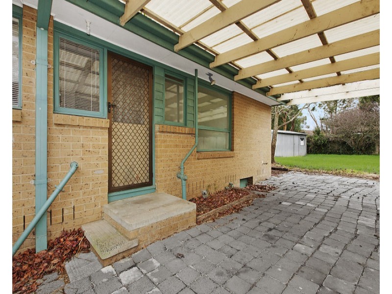 7 Carluke Close, Berwick VIC 3806