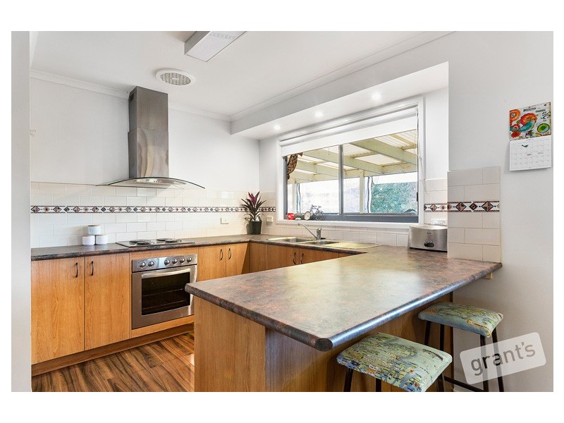 37 Follett Drive, Nyora VIC 3987