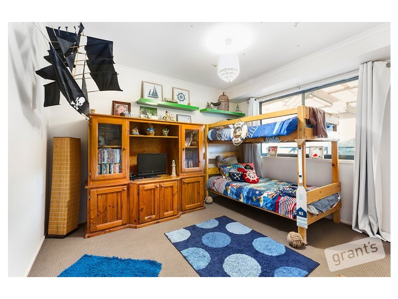 37 Follett Drive, Nyora VIC 3987