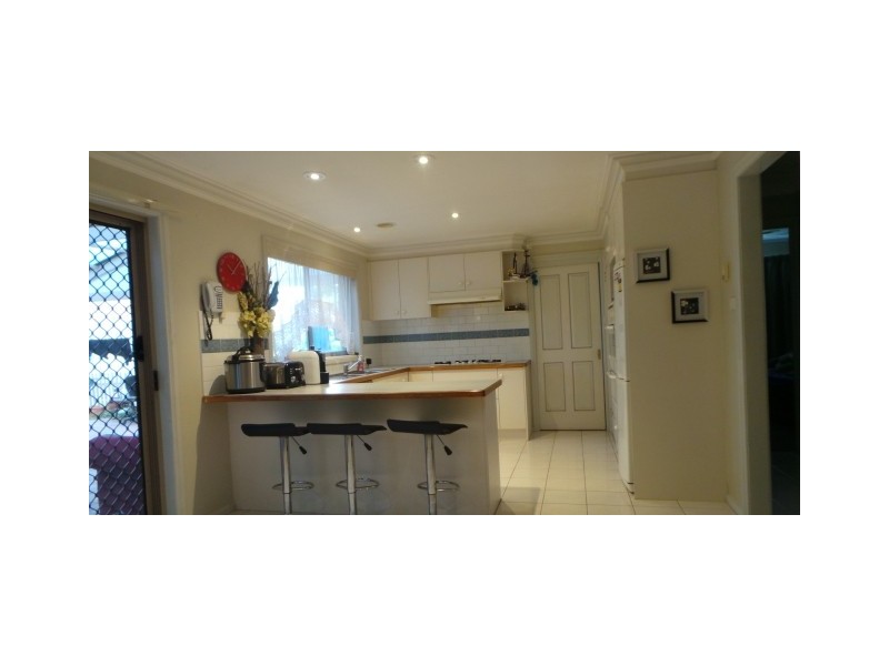 19 Tarcoola Drive, Narre Warren VIC 3805