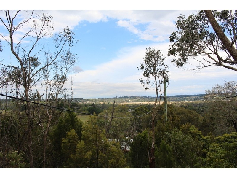 15 Mavis Avenue, Beaconsfield VIC 3807