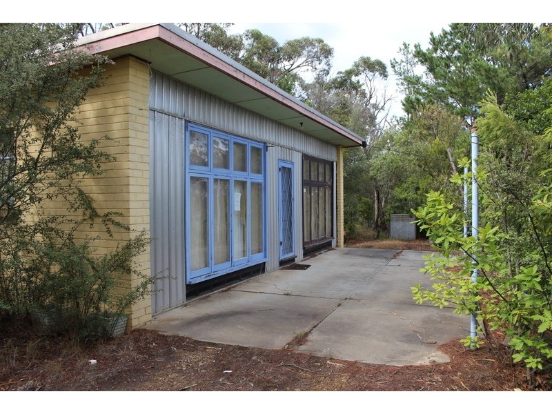 15 Mavis Avenue, Beaconsfield VIC 3807