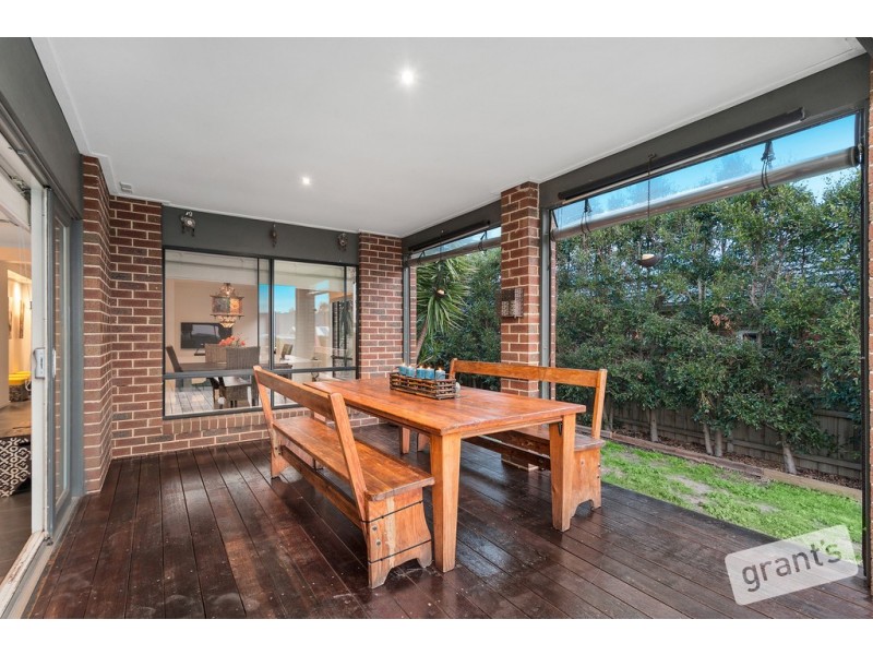 37 Ridgemont Drive, Berwick VIC 3806