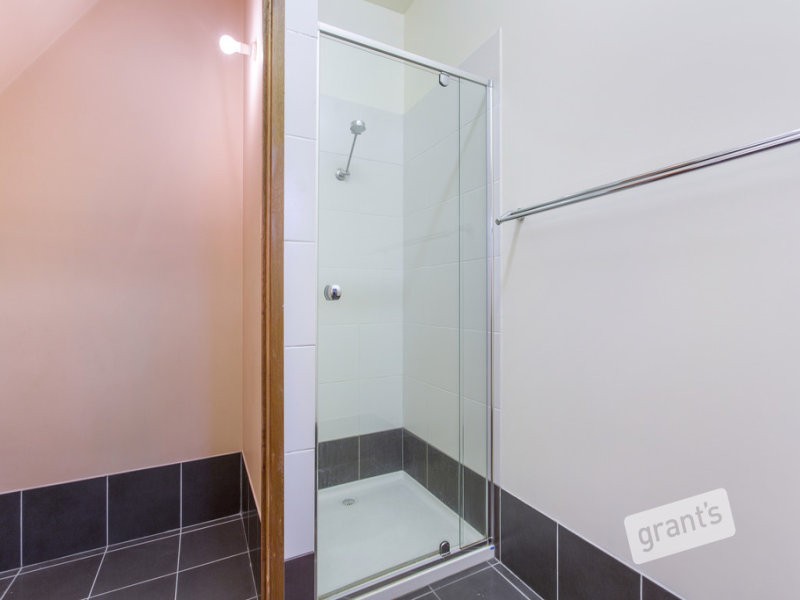 1 Queens Court, Berwick VIC 3806