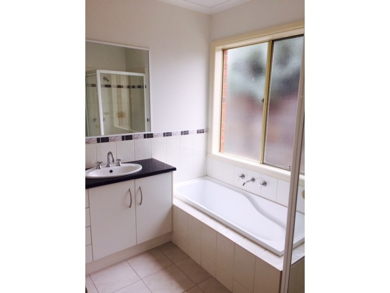 13 Vaucluse Street, Berwick VIC 3806