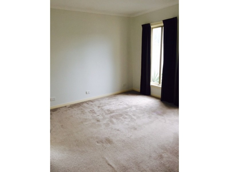 13 Vaucluse Street, Berwick VIC 3806