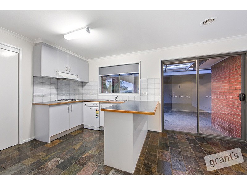 12 Ami Court, Berwick VIC 3806