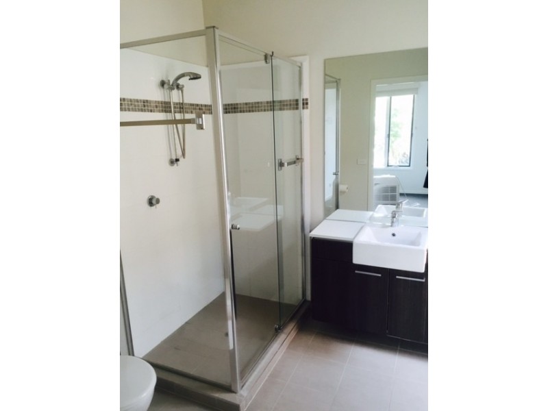 10 Edgeware Close, Pakenham VIC 3810