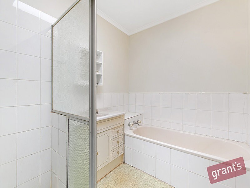 3/8 Lyall Street, Cranbourne VIC 3977