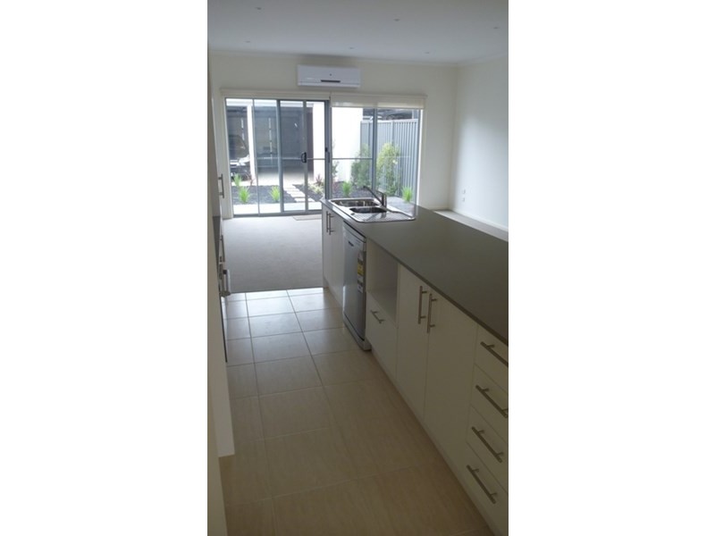 5/11 Howqua Place, Pakenham VIC 3810