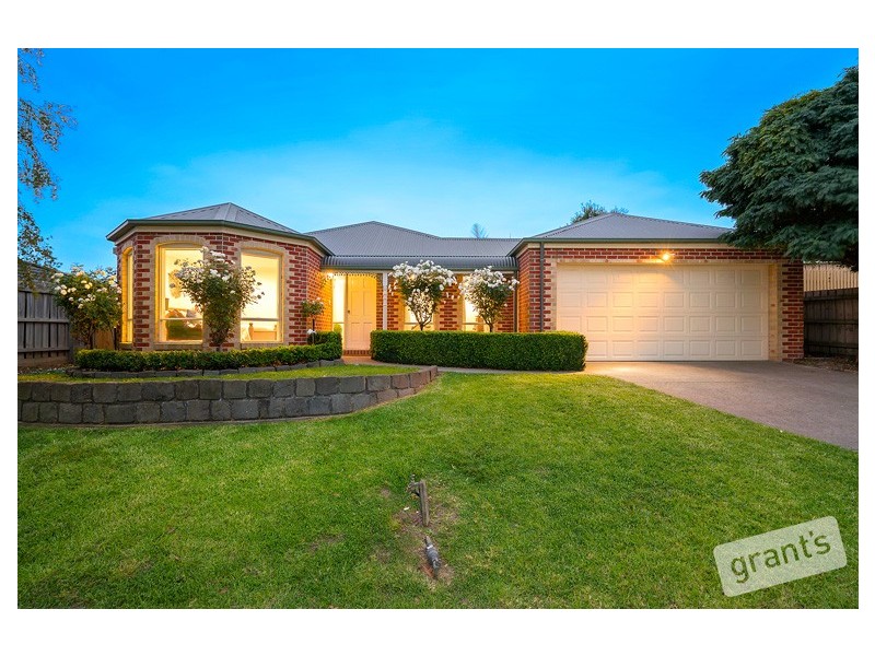 6 Dickson Mews, Berwick VIC 3806