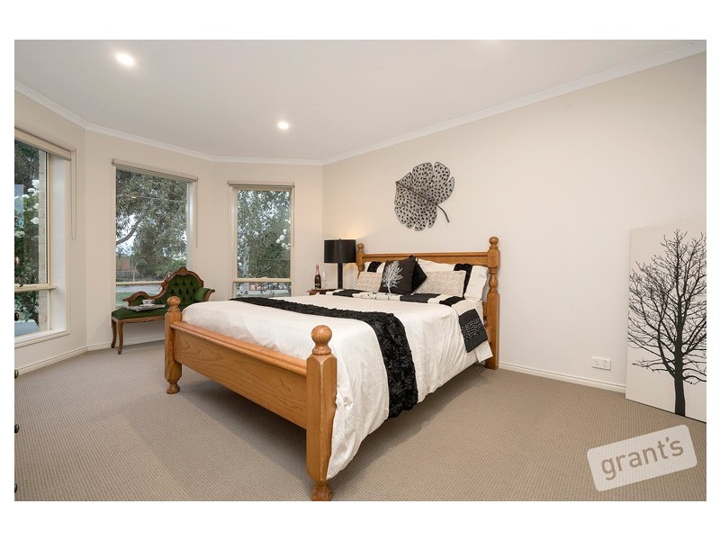 6 Dickson Mews, Berwick VIC 3806