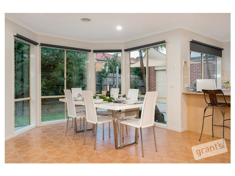 6 Dickson Mews, Berwick VIC 3806