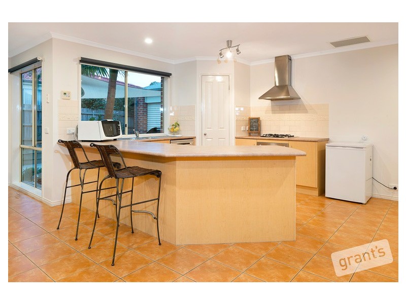 6 Dickson Mews, Berwick VIC 3806