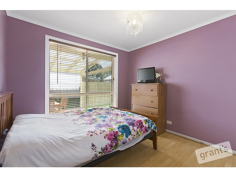 8 Adelong Court, Berwick VIC 3806