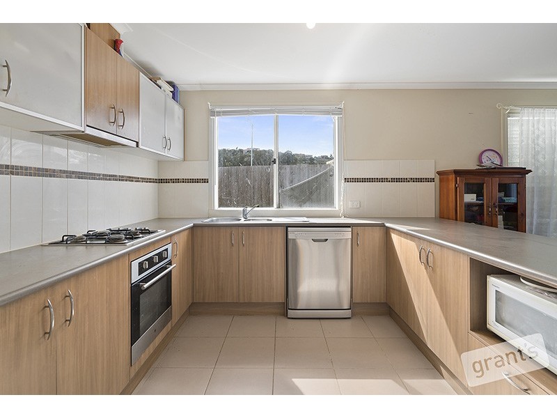 4 Jason Lane, Pakenham VIC 3810