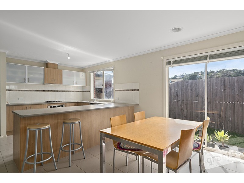 4 Jason Lane, Pakenham VIC 3810