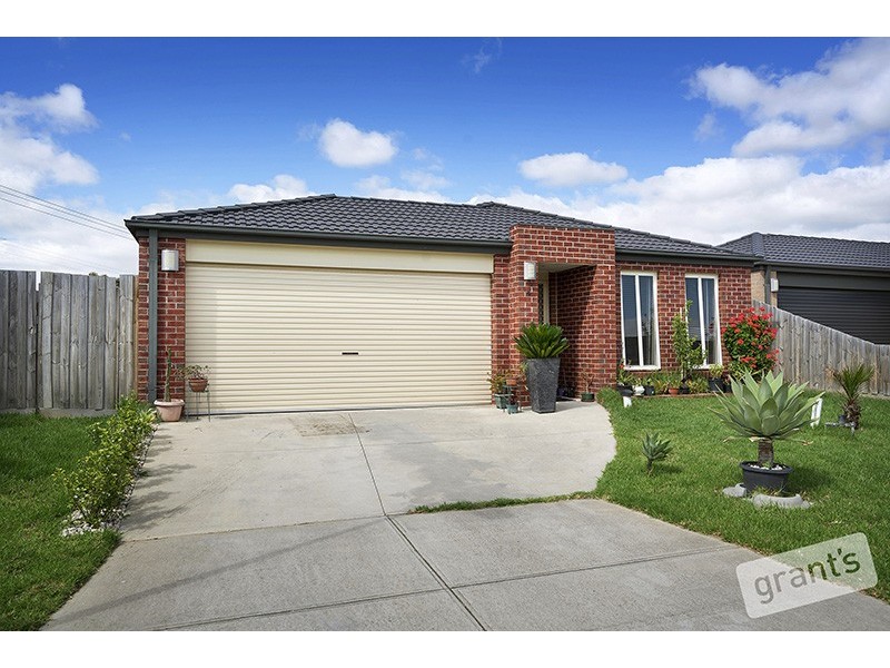 4 Jason Lane, Pakenham VIC 3810