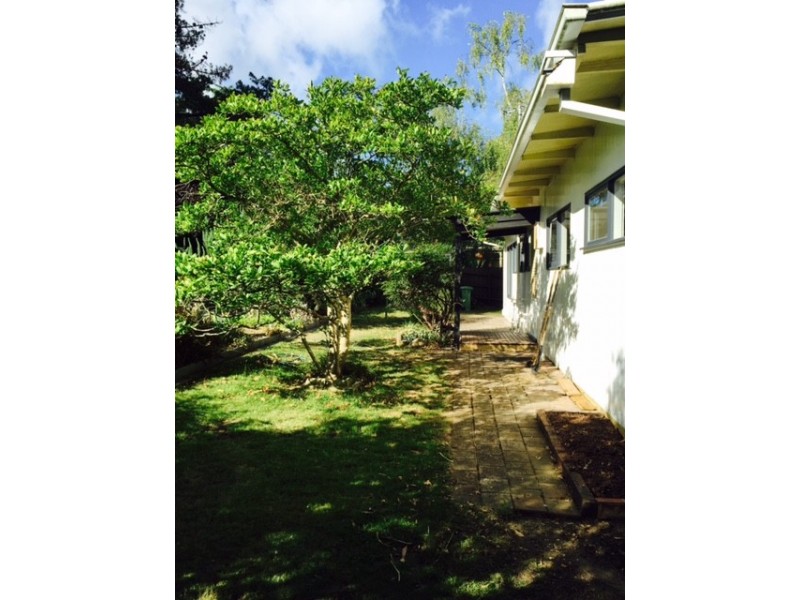 8 Rutland Road, Berwick VIC 3806