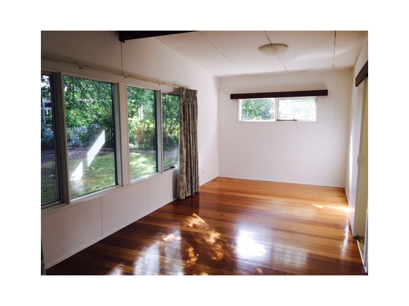 8 Rutland Road, Berwick VIC 3806