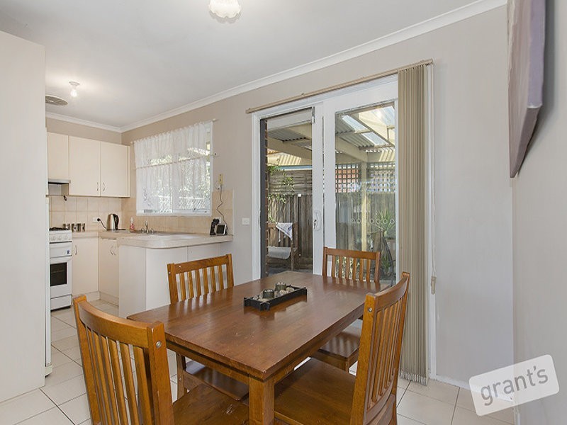 1/38 Cameron Way, Pakenham VIC 3810
