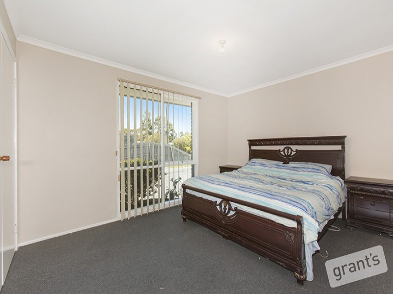 1/38 Cameron Way, Pakenham VIC 3810