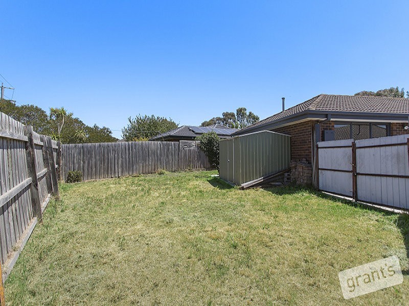1/38 Cameron Way, Pakenham VIC 3810