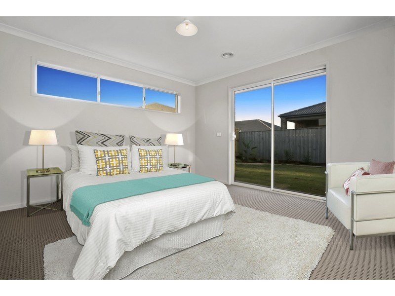 7 Illes Court, Berwick VIC 3806