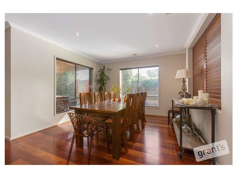 9 Oakmoss Place, Berwick VIC 3806