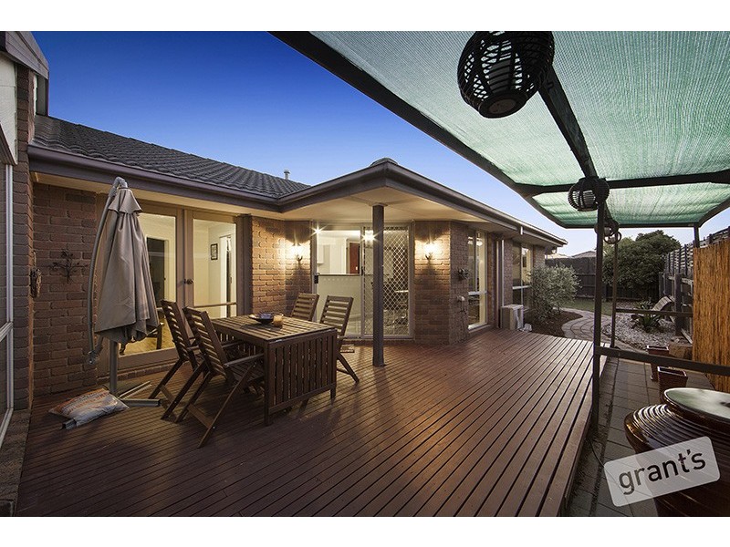 13 Plough Rise, Narre Warren South VIC 3805