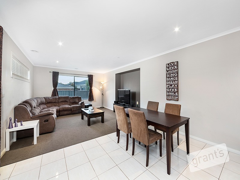 23 Sagan Drive, Cranbourne North VIC 3977