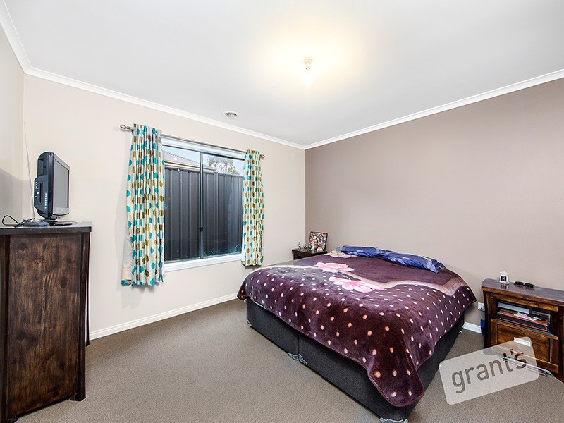 23 Sagan Drive, Cranbourne North VIC 3977