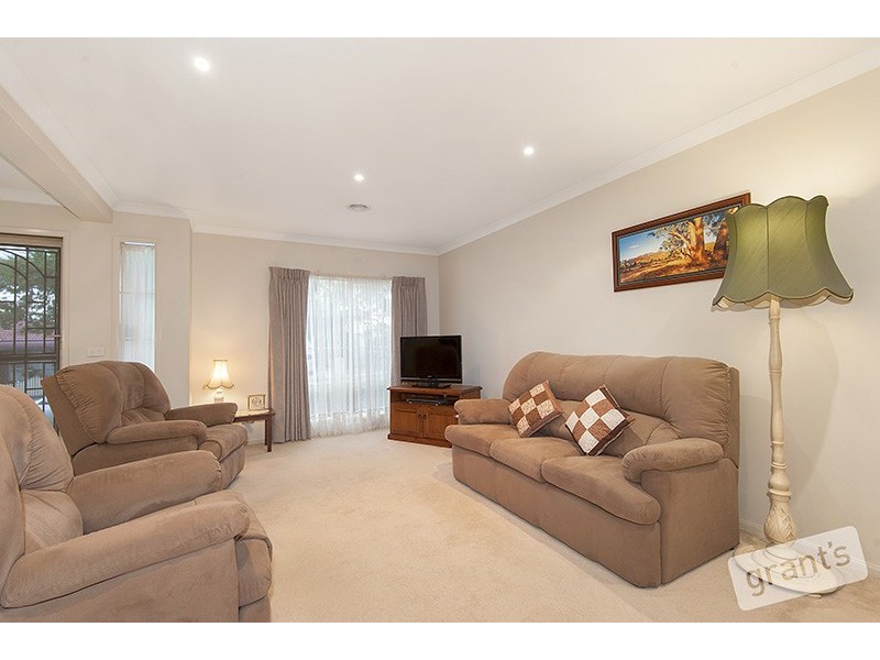 14 Sundial Court, Berwick VIC 3806