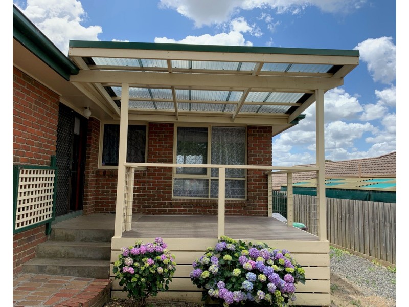 8 Poorinda Rise, Narre Warren VIC 3805