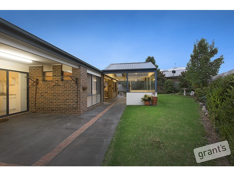 4 Kurnwill Place, Berwick VIC 3806