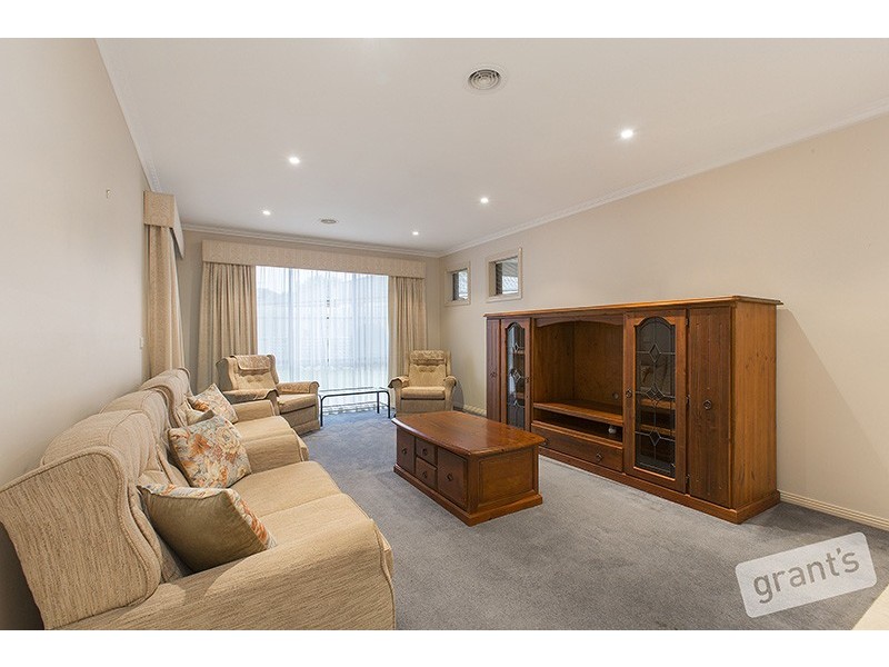 4 Kurnwill Place, Berwick VIC 3806