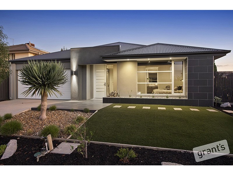 15 Cassandra Court, Berwick VIC 3806