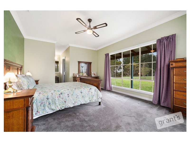 30 Jurys Road, Nyora VIC 3987