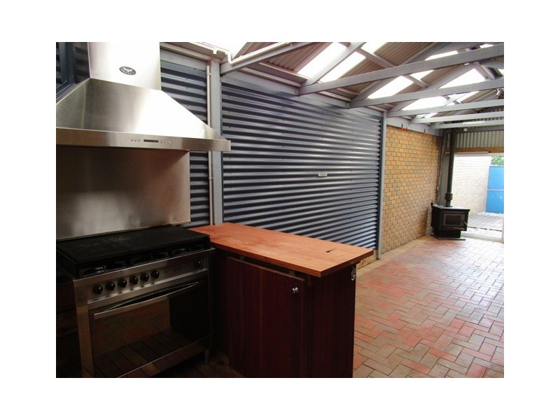 4B Mitre Court, Berwick VIC 3806