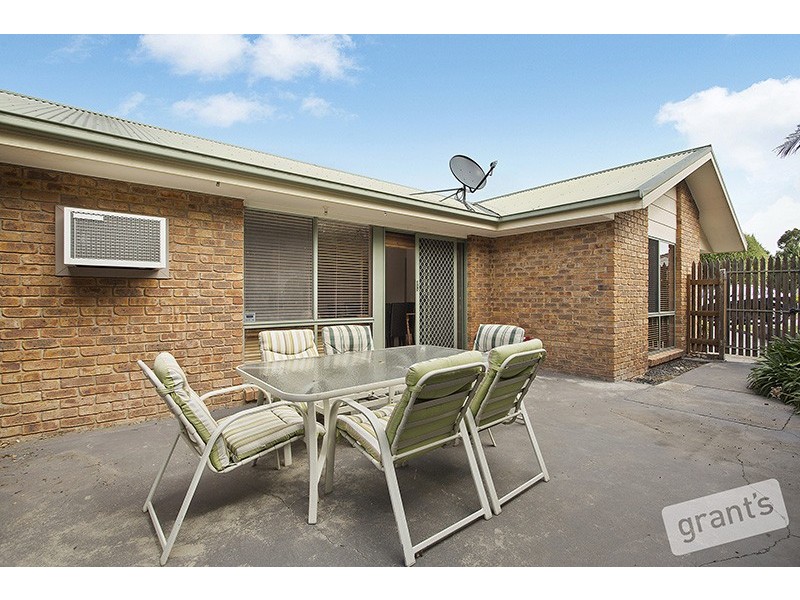 33 Allardice Parade, Berwick VIC 3806