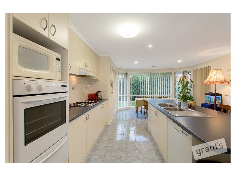 5 Edgbaston Circuit, Berwick VIC 3806