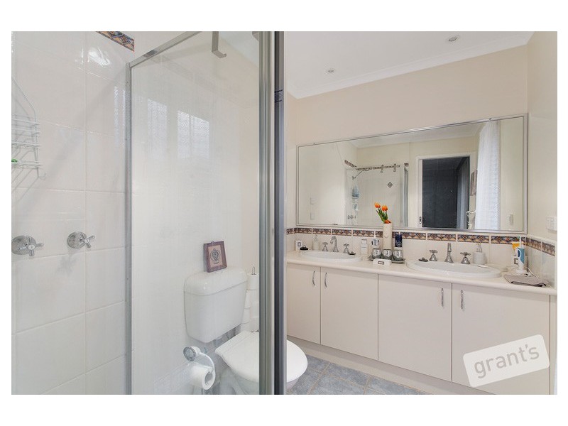 5 Edgbaston Circuit, Berwick VIC 3806