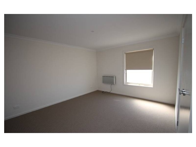 2 Parmentier Way, Pakenham VIC 3810